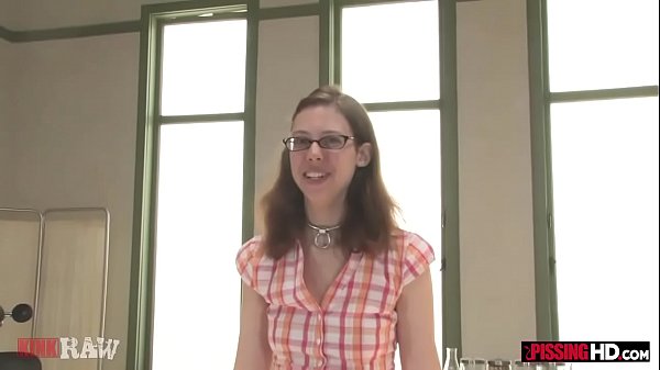 Teen pissing performs Video