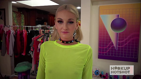 Gorgeous Teen Girl enjoys herself in blonde